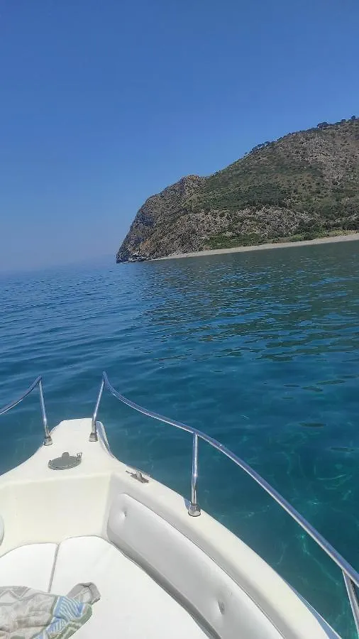 Mongiove Mare Pigna Rossa Villa Patti Italia